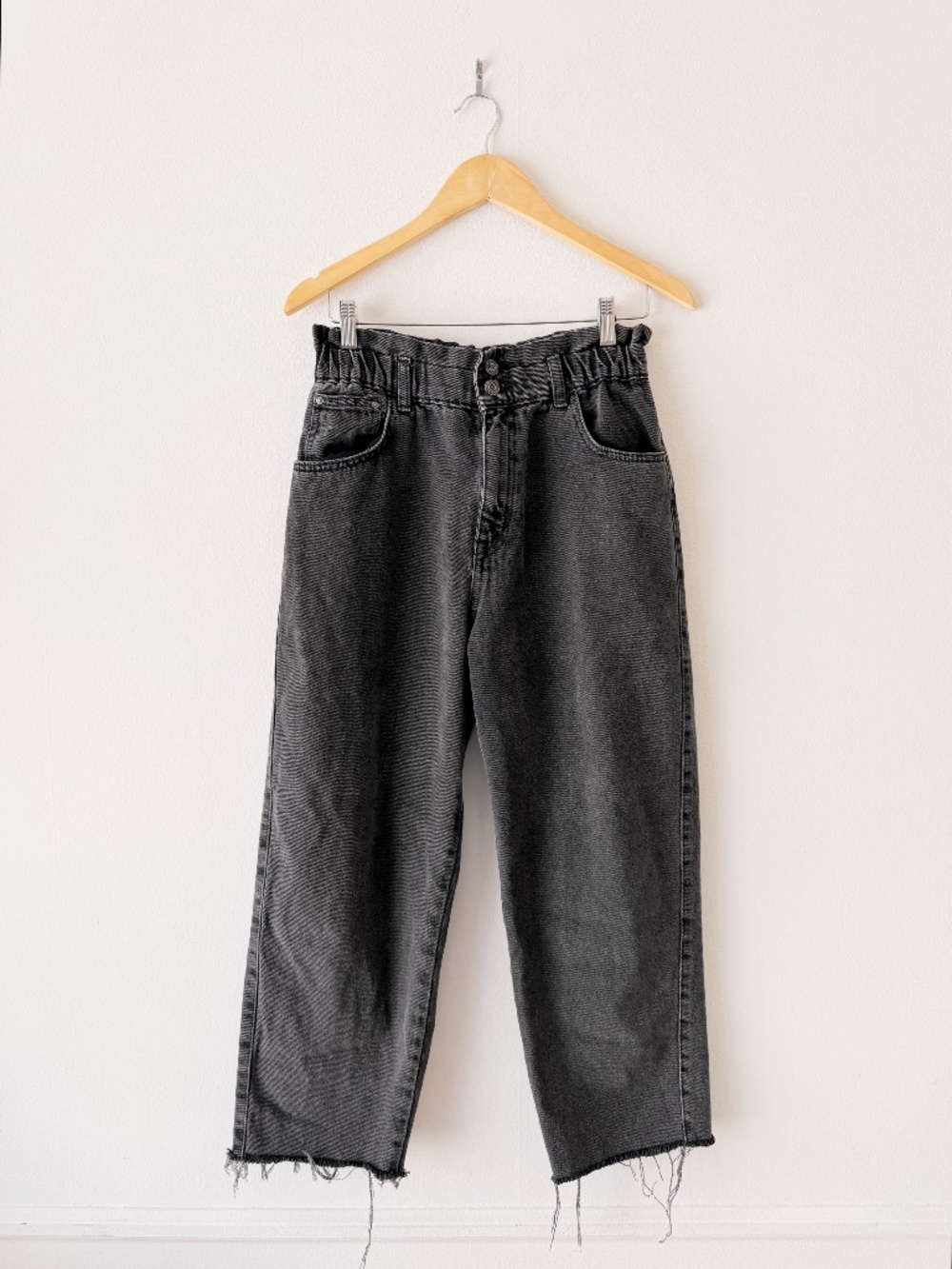 pull&bear black baggy cropped jeans